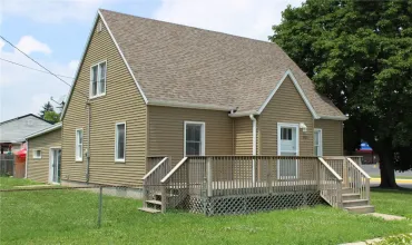 3 Bedrooms Bedrooms, ,1 BathroomBathrooms,Residential, 302 South Main St, Monticello, Iowa 52310,2506084