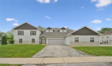 2 Bedrooms Bedrooms, 5 Rooms Rooms,2 BathroomsBathrooms,Residential,4555 Westchester, B, Cedar Rapids, Iowa 52402,2506151