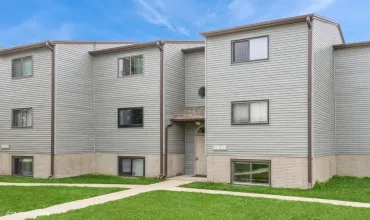 1 Bedroom Bedrooms, ,1 BathroomBathrooms,Residential,2617 Westwinds Dr, 4, Iowa City, Iowa 52246,202504568