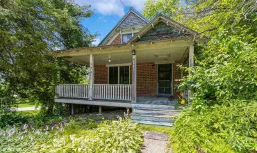 2 Bedrooms Bedrooms, ,2 BathroomsBathrooms,Residential,83 Boise St., Riverside, Iowa 52327,202504594