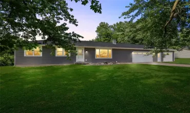3 Bedrooms Bedrooms, ,2 BathroomsBathrooms,Residential,1837 Prairie Chapel, Marion, Iowa 52302,2506227