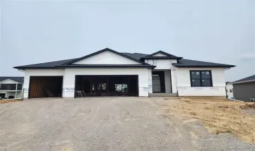 6 Bedrooms Bedrooms, 0 ,3 BathroomsBathrooms,Residential,620 Rock Ridge Rd, Tiffin, Iowa 52340,202504641