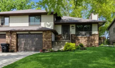 2 Bedrooms Bedrooms, ,1 BathroomBathrooms,Residential,1424 Eastview Dr., Coralville, Iowa 52241,202504642