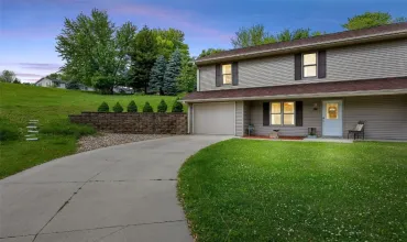 3 Bedrooms Bedrooms, 5 Rooms Rooms,1 BathroomBathrooms,Residential,114 Therese, Anamosa, Iowa 52205,2505894