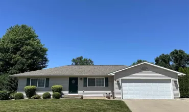 3 Bedrooms Bedrooms, ,2 BathroomsBathrooms,Residential,618 Pepper Dr, Iowa City, Iowa 52240,202504678