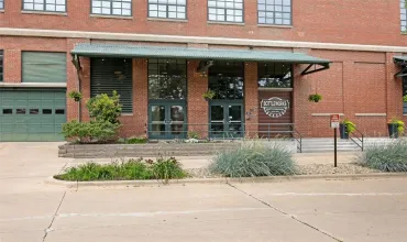 2 Bedrooms Bedrooms, ,2 BathroomsBathrooms,Residential,905 3rd, 305, Cedar Rapids, Iowa 52401,2506200