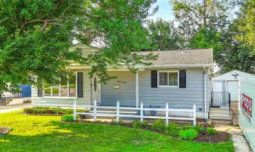 3 Bedrooms Bedrooms, 0 ,1 BathroomBathrooms,Residential,1116 Regent St NE, Cedar Rapids, Iowa 52402,202504892