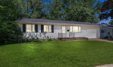 3 Bedrooms Bedrooms, 0 ,1 BathroomBathrooms,Residential,2413 Miami Dr., Iowa City, Iowa 52240,202504889