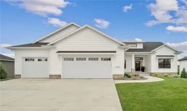 5 Bedrooms Bedrooms, 8 Rooms Rooms,3 BathroomsBathrooms,Residential,6506 Rapids Ridge, Cedar Rapids, Iowa 52411,2506619