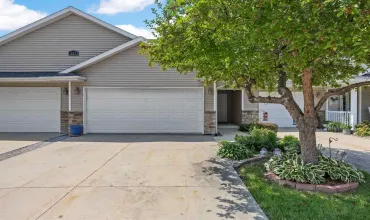 3 Bedrooms Bedrooms, 0 ,2 BathroomsBathrooms,Residential,307 Windflower Ln, C, Solon, Iowa 52223,202504961