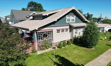 3 Bedrooms Bedrooms, 0 ,2 BathroomsBathrooms,Residential,1602 1st Avenue NW, Cedar Rapids, Iowa 52405,2506695