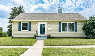 4 Bedrooms Bedrooms, 0 ,2 BathroomsBathrooms,Residential,310 9th, Vinton, Iowa 52349,2506728