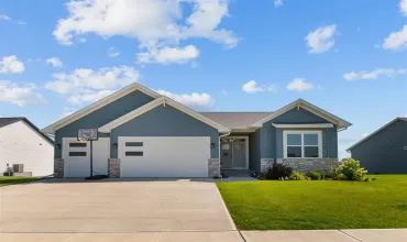5 Bedrooms Bedrooms, 0 ,3 BathroomsBathrooms,Residential,1108 High Ridge Trail, Solon, Iowa 52333,202504984