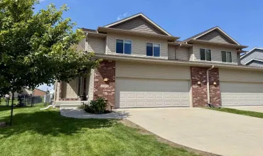 4 Bedrooms Bedrooms, 0 ,3 BathroomsBathrooms,Residential,1372 Wipple Ct, North Liberty, Iowa 52317,202504998