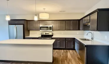 2 Bedrooms Bedrooms, 0 ,2 BathroomsBathrooms,Residential,2871 Spring Rose Cir, 206, Coralville, Iowa 52241,202505027