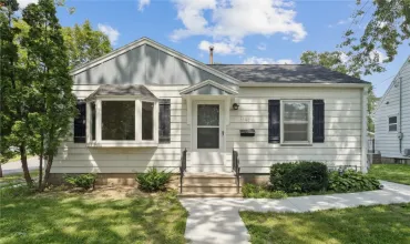 3 Bedrooms Bedrooms, 0 ,1 BathroomBathrooms,Residential,1101 Glenny, Waterloo, Iowa 50702,2506890