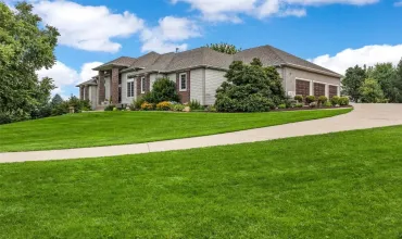 3 Bedrooms Bedrooms, 0 ,3 BathroomsBathrooms,Residential,2470 Westwind, Cedar Rapids, Iowa 52411,2506729