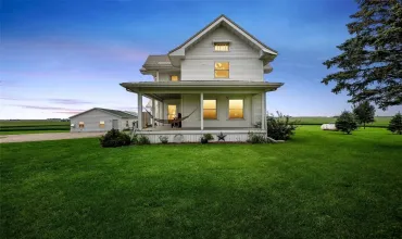 5 Bedrooms Bedrooms, 0 ,3 BathroomsBathrooms,Residential,2860 68th, Newhall, Iowa 52315,2506964